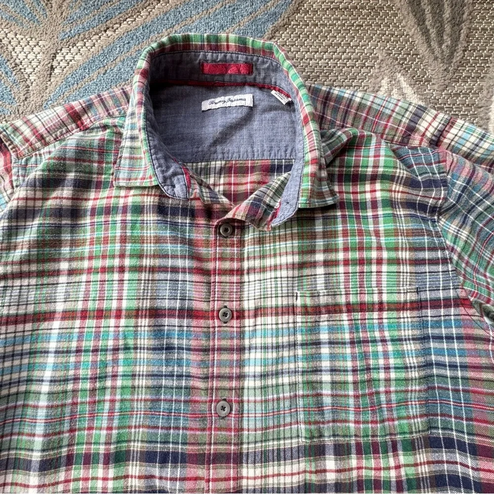 Tommy‎ Bahama Men’s Red Green Plaid Flannel Casual Long Sleeve Button Up Size XL
